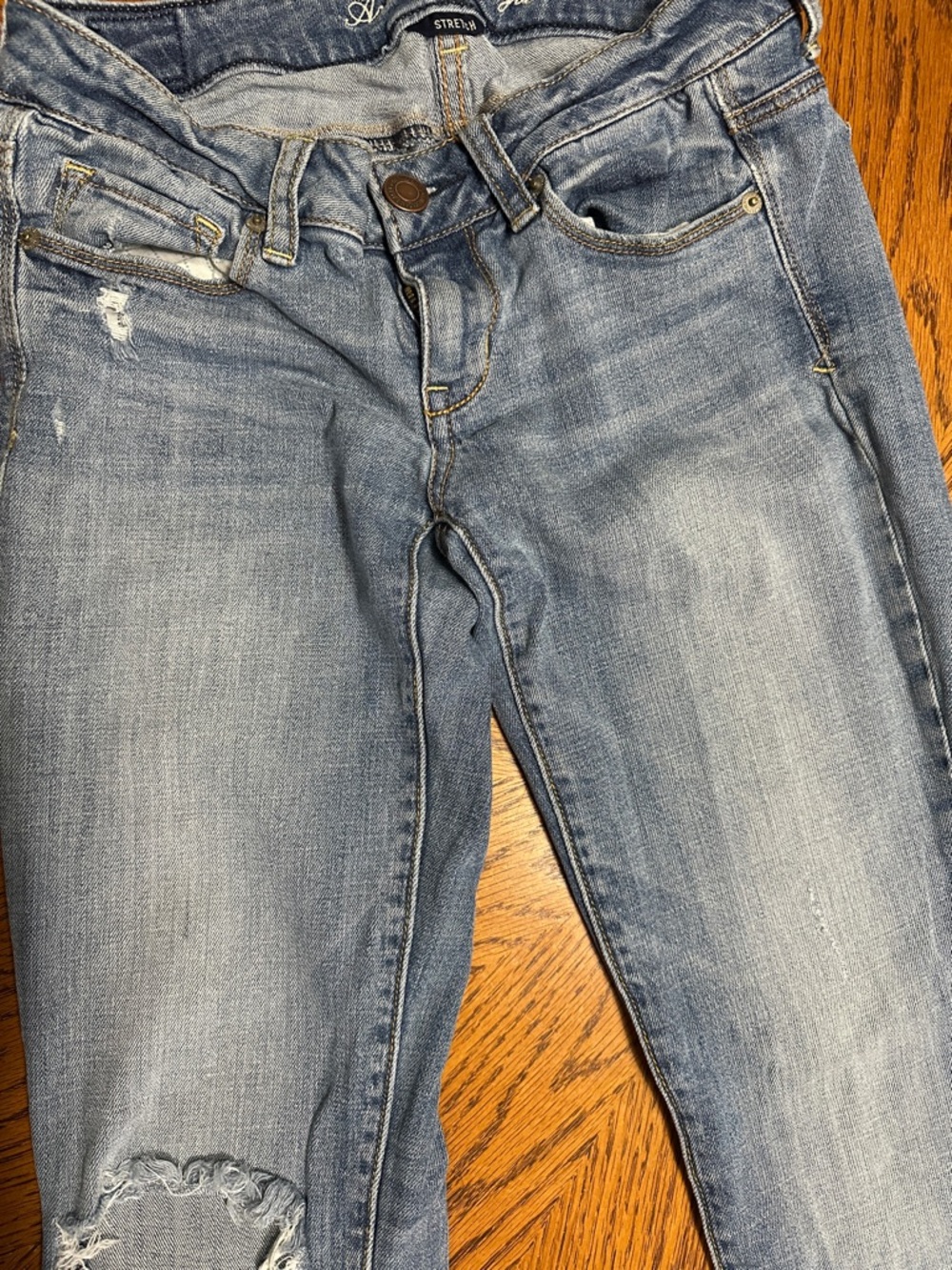 American Eagle Outfitters Women's Skinny Jeans - Light Blue Wash